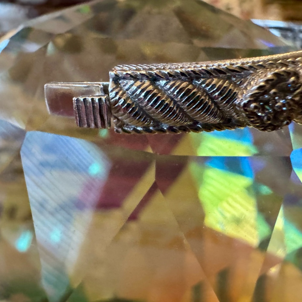 Judith Ripka London Blue and Crystal Bangle NWOT - Picture 8 of 12